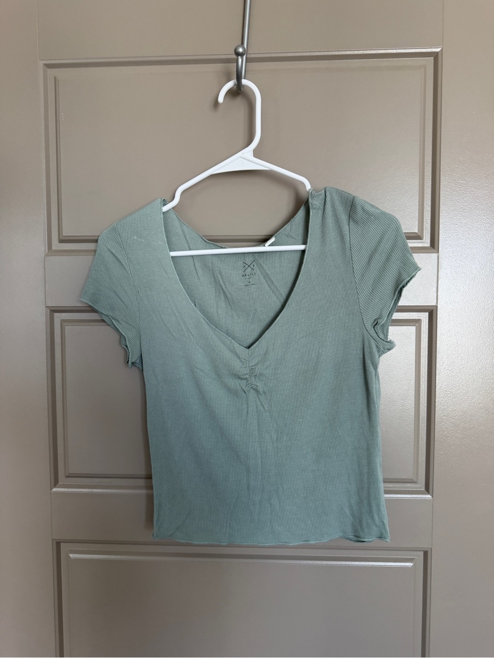 PacSun Sage Green Short Sleeve V-Neck Ribbed Top
